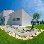 Perini * Porec